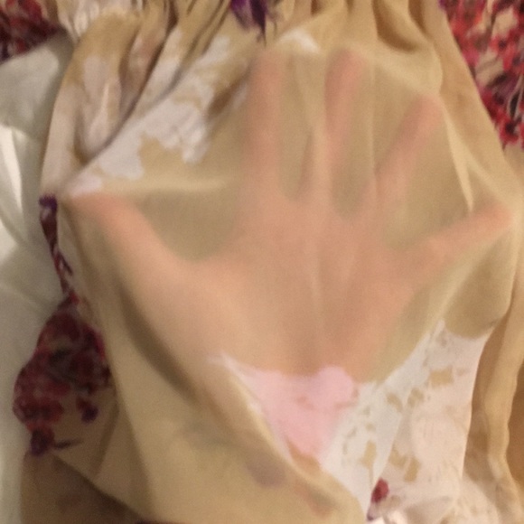 Sheer floral print blouse - Picture 6 of 6